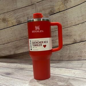 Stanley 40 oz tumbler with straw